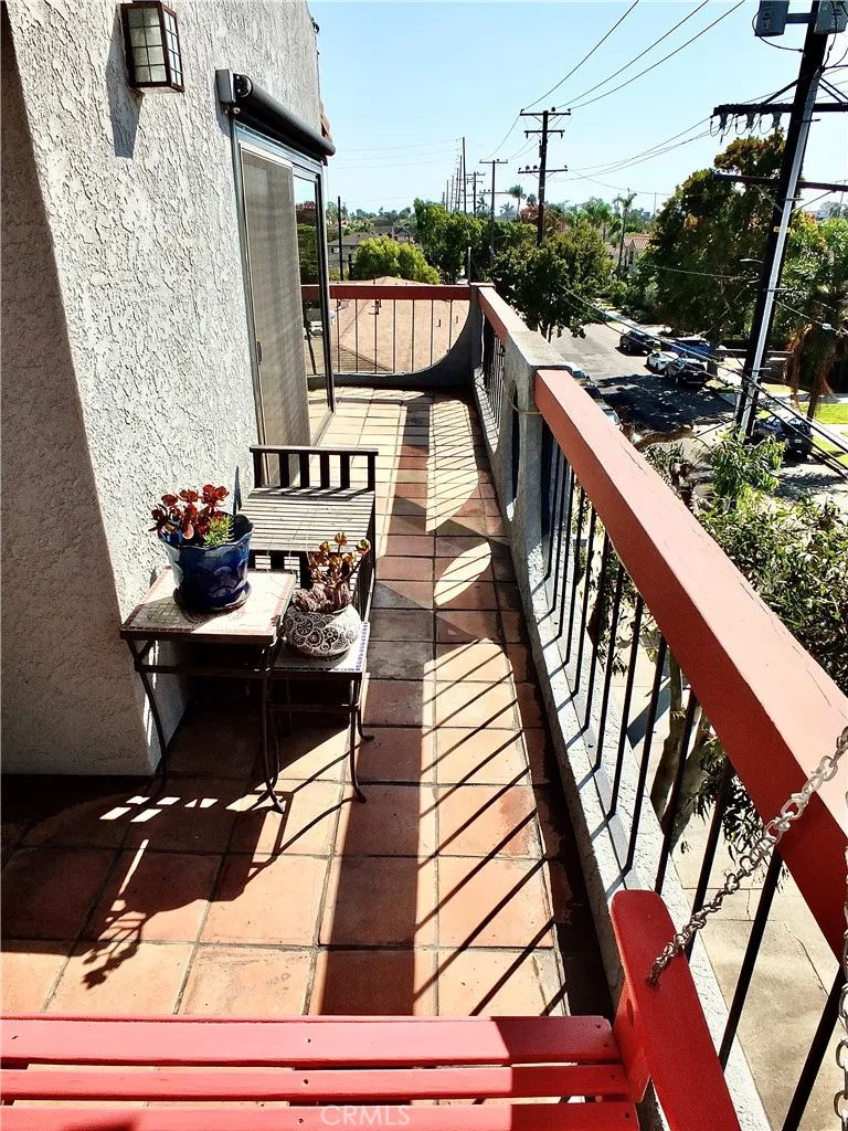 3600 E 4th 305, Long Beach, California 90814 home-pic-16